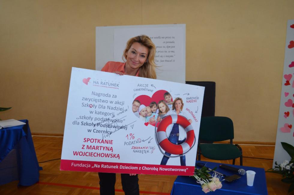 Martyna Wojciechowska w Szkole Podstawowej w Czernicy