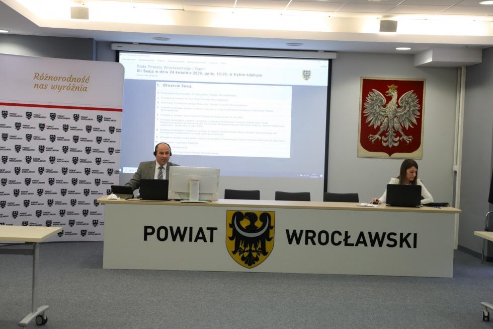 XII Sesja Rady Powiatu Wrocawskiego