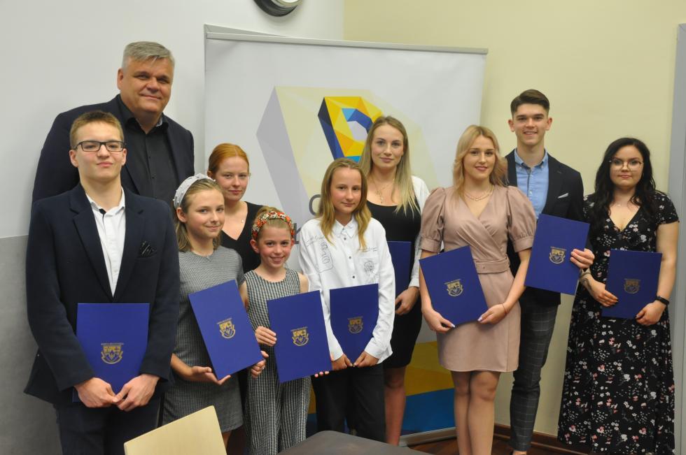 Sportowcy z gminy Długołęka odebrali nagrody za wybitne osiągnięcia sportowe
