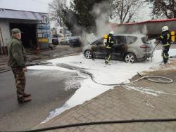 Długołęka - Spłonął samochód w warsztacie